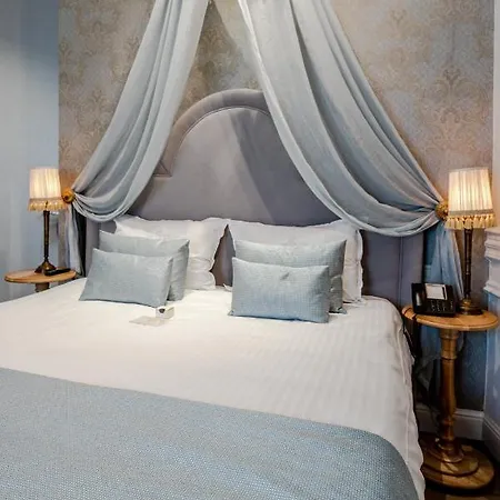 Ξενοδοχείο Luxury Boutique De Castillion 4*