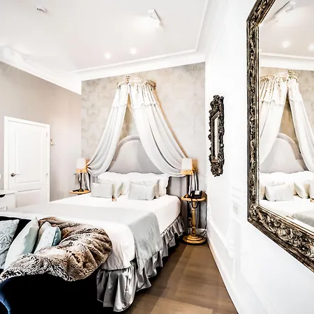Luxury Boutique De Castillion