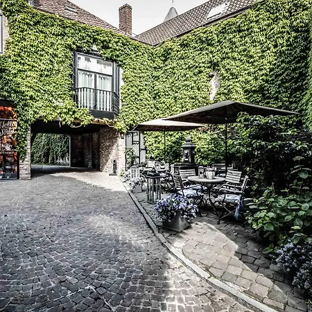 Luxury Boutique De Castillion