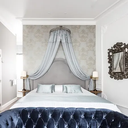 Ξενοδοχείο Luxury Boutique De Castillion 4*