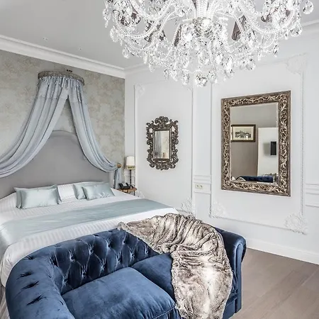 Ξενοδοχείο Luxury Boutique De Castillion Μπριζ